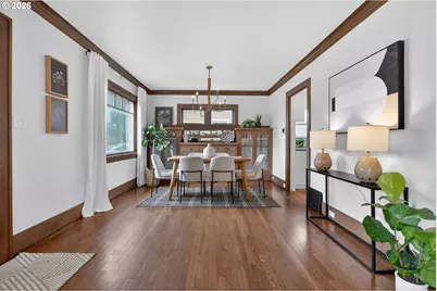 1915 NE Junior St, Portland, OR 97211 - Photo 8