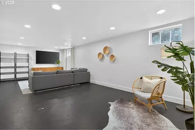 1915 NE Junior St, Portland, OR 97211 - Photo 32