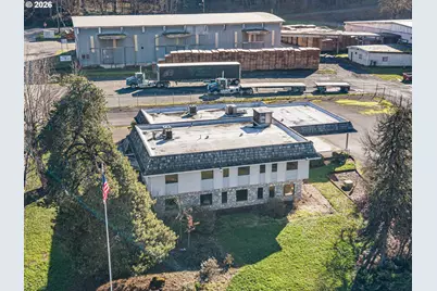 649 Fir St, Drain, OR 97435 - Photo 4