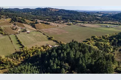 21101 SW Eagle Point Rd, McMinnville, OR 97128 - Photo 28