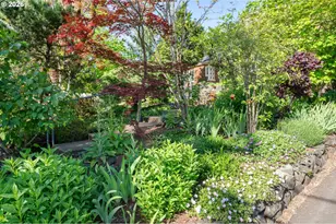 1669 Fairmount Blvd, Eugene, OR 97403 - Photo 46