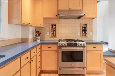 1669 Fairmount Blvd, Eugene, OR 97403 - Photo 12