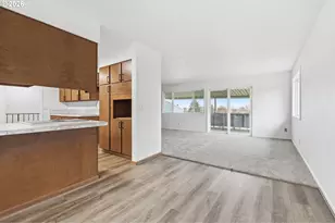 52890 NW 7th St, Scappoose, OR 97056 - Photo 12