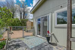 225 Hale St, Adams, OR 97810 - Photo 42