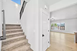 503 Honeysuckle Ln, Eugene, OR 97401 - Photo 4