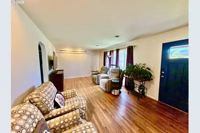 321 Maple St, Brookings, OR 97415 - Photo 6