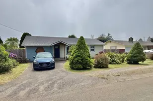 321 Maple St, Brookings, OR 97415 - Photo 4