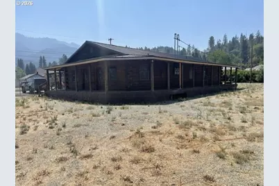 115 Phillips St, Canyonville, OR 97417 - Photo 4