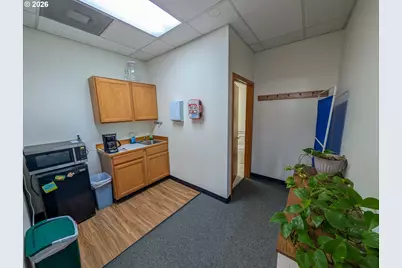 107 Island Ave, La Grande, OR 97850 - Photo 10