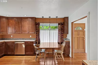 508 S 2nd St, Silverton, OR 97381 - Photo 8