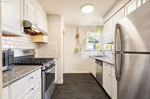 5304 SE Center St, Portland, OR 97206 - Photo 12