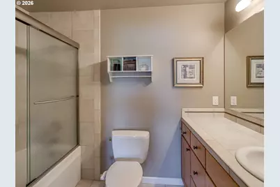 5110 S Landing Dr #303, Portland, OR 97239 - Photo 20