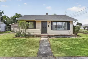 2004 Tualatin St, Saint Helens, OR 97051 - Photo 2