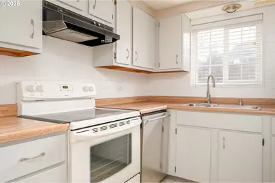 5503 SE Colony Cir, Milwaukie, OR 97267 - Photo 32