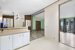13141 SE Powell Blvd, Portland, OR 97236 - Photo 16