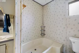 13141 SE Powell Blvd, Portland, OR 97236 - Photo 32