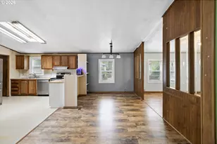 13141 SE Powell Blvd, Portland, OR 97236 - Photo 14
