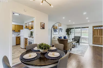 7417 SE Henry Pl, Portland, OR 97206 - Photo 8