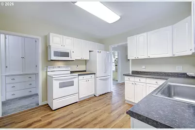 551 19th Ave, Longview, WA 98632 - Photo 10