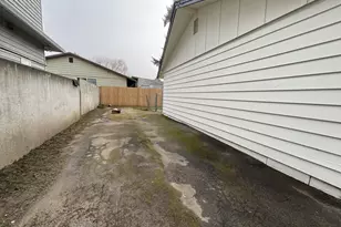 240 SE 26th Ave, Hillsboro, OR 97123 - Photo 18