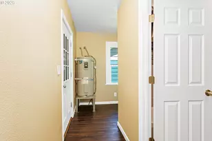 1617 7th Ave, Longview, WA 98632 - Photo 16