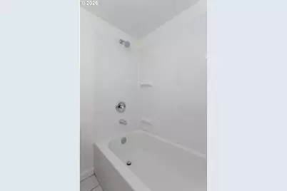 8130 SE Madison St, Portland, OR 97215 - Photo 32