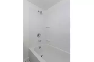 8130 SE Madison St, Portland, OR 97215 - Photo 32