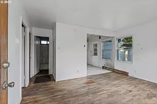 3344 SE 150th Ave, Portland, OR 97236 - Photo 2