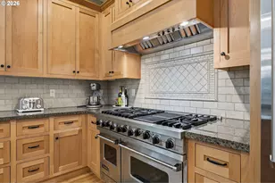 14067 Goodall Rd, Lake Oswego, OR 97034 - Photo 12
