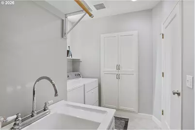 8175 SW Fairway Dr, Portland, OR 97225 - Photo 22