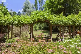 8175 SW Fairway Dr, Portland, OR 97225 - Photo 40