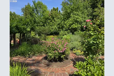 8175 SW Fairway Dr, Portland, OR 97225 - Photo 34