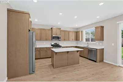 16703 SE Multnomah Falls Dr, Happy Valley, OR 97086 - Photo 8