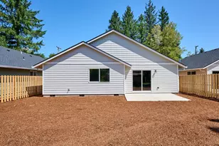 272 SE Ivy St, Mill City, OR 97360 - Photo 34