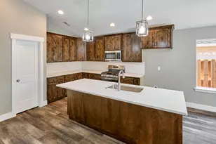 272 SE Ivy St, Mill City, OR 97360 - Photo 6