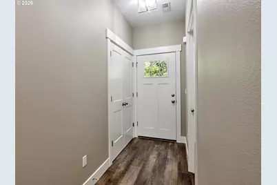 272 SE Ivy St, Mill City, OR 97360 - Photo 4