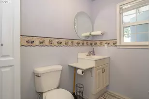 237 Country Ln, Roseburg, OR 97471 - Photo 40