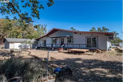 237 Country Ln, Roseburg, OR 97471 - Photo 34