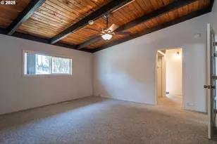 237 Country Ln, Roseburg, OR 97471 - Photo 22