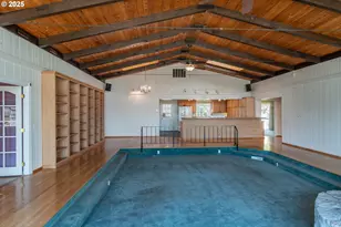 237 Country Ln, Roseburg, OR 97471 - Photo 12