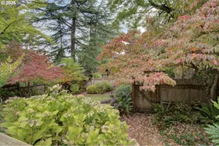 922 SE 66th Pl, Portland, OR 97215 - Photo 40