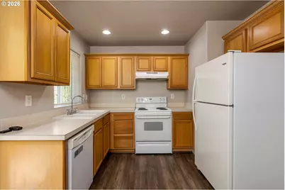 778 E Hist Columbia River Hwy, Troutdale, OR 97060 - Photo 2