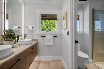 8015 SE Evergreen Hwy, Vancouver, WA 98664 - Photo 32