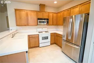 12820 SW Dipper Ln, Beaverton, OR 97007 - Photo 6