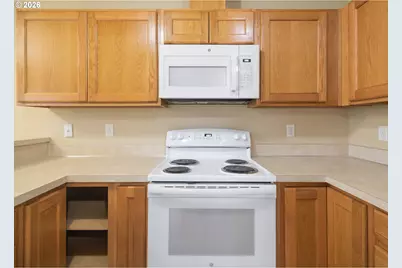 2037 SE Huckleberry Ave, Warrenton, OR 97146 - Photo 8