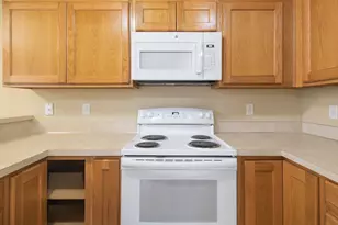 2037 SE Huckleberry Ave, Warrenton, OR 97146 - Photo 8