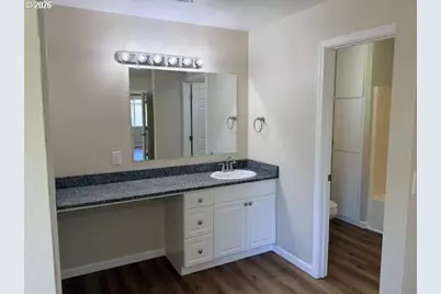 974 NE Bond St, Myrtle Creek, OR 97457 - Photo 8