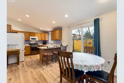 1869 Plateau St NE, Salem, OR 97305 - Photo 18