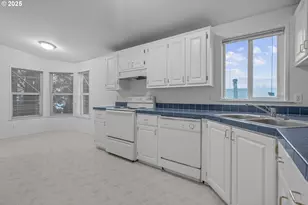 3415 Lake Vanessa Cir NW, Salem, OR 97304 - Photo 8