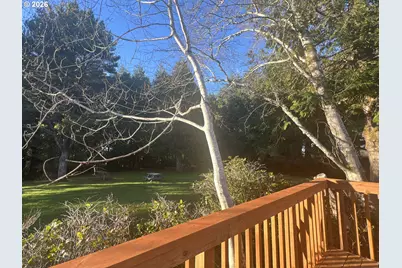 352 N Falcon St, Rockaway Beach, OR 97136 - Photo 4